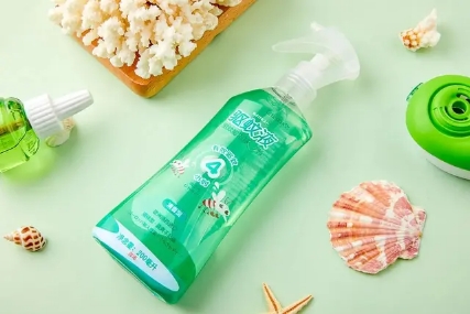 4岁孩子说耳朵疼然后夜晚发烧,4岁小男孩耳朵疼是怎么回事