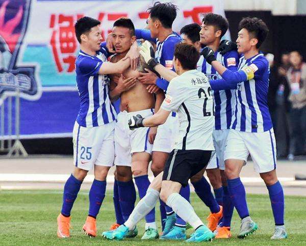 毛剑卿中乙联赛,毛剑卿直播谈足球小将