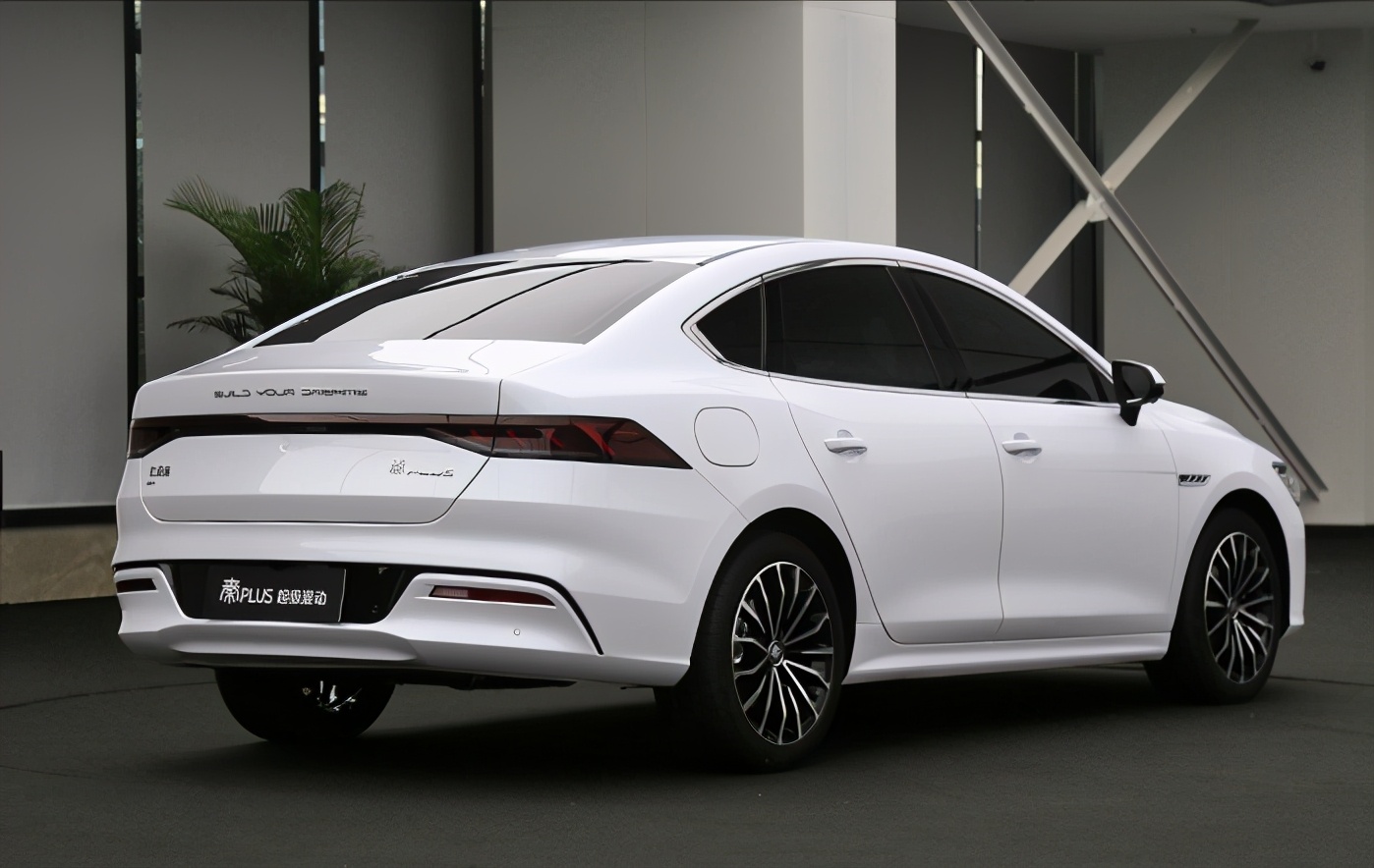 比亚迪9.98万秦dm最新行情,比亚迪秦DM-i报价