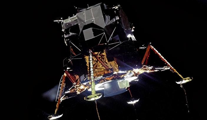 美苏为什么几十年不敢再登月？阿波罗登月计划，真的是*局骗**吗？