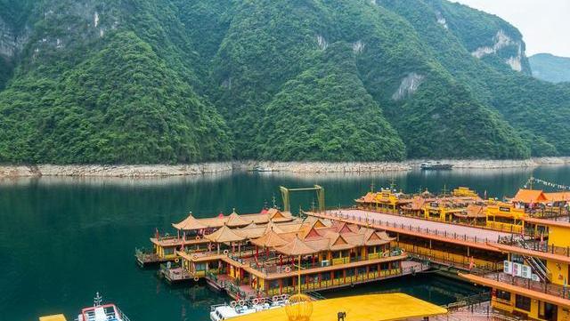 清江画廊风景简介,三百里清江美如画