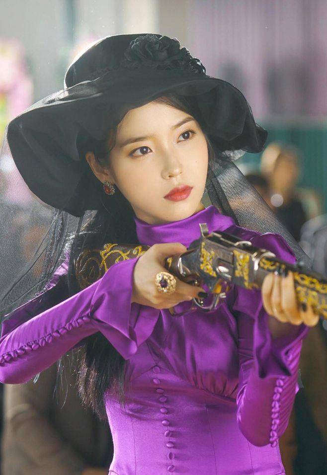 iu德鲁纳酒店换装,iu变装游戏视频