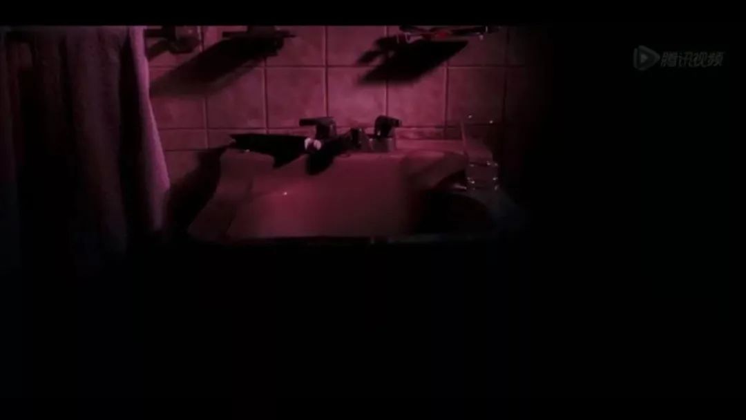 一啸电影｜妻子离世，丈夫深入调查，竟发现妻子这个秘密