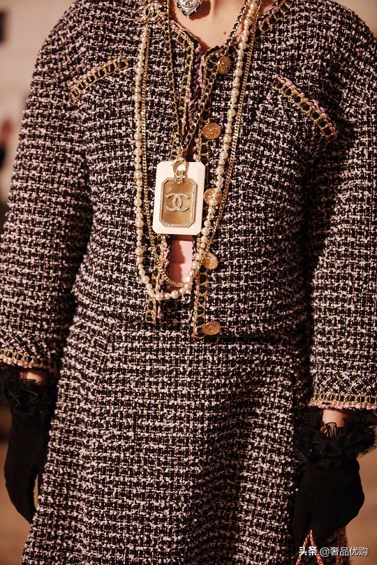chanel首饰设计,chanel新款金色