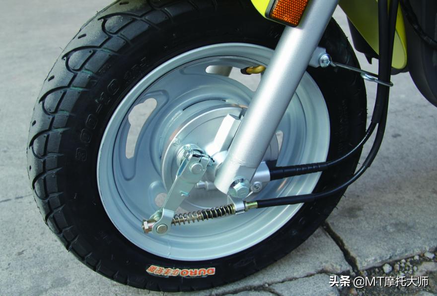 通勤万元左右摩托车推荐,6000左右的铃木摩托车推荐