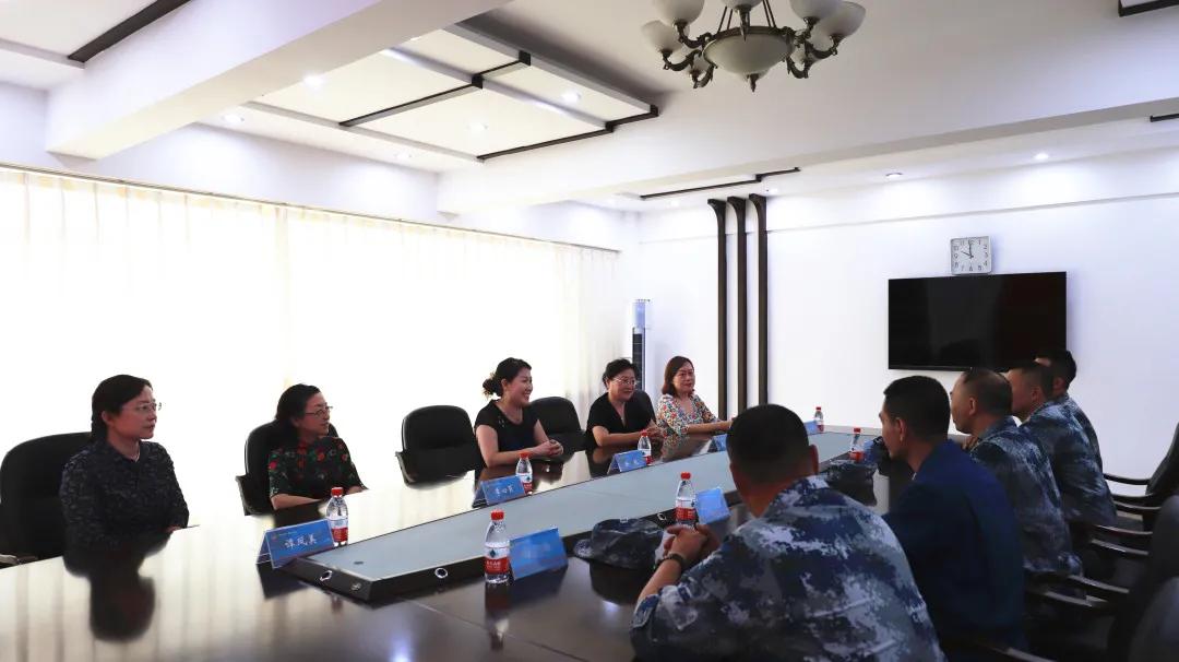 八一慰问送关怀向最可爱的人致敬,八一慰问送真情双拥情谊暖人心