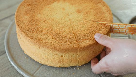 戚风蛋糕难点易错点,戚风蛋糕底下凹了是什么原因