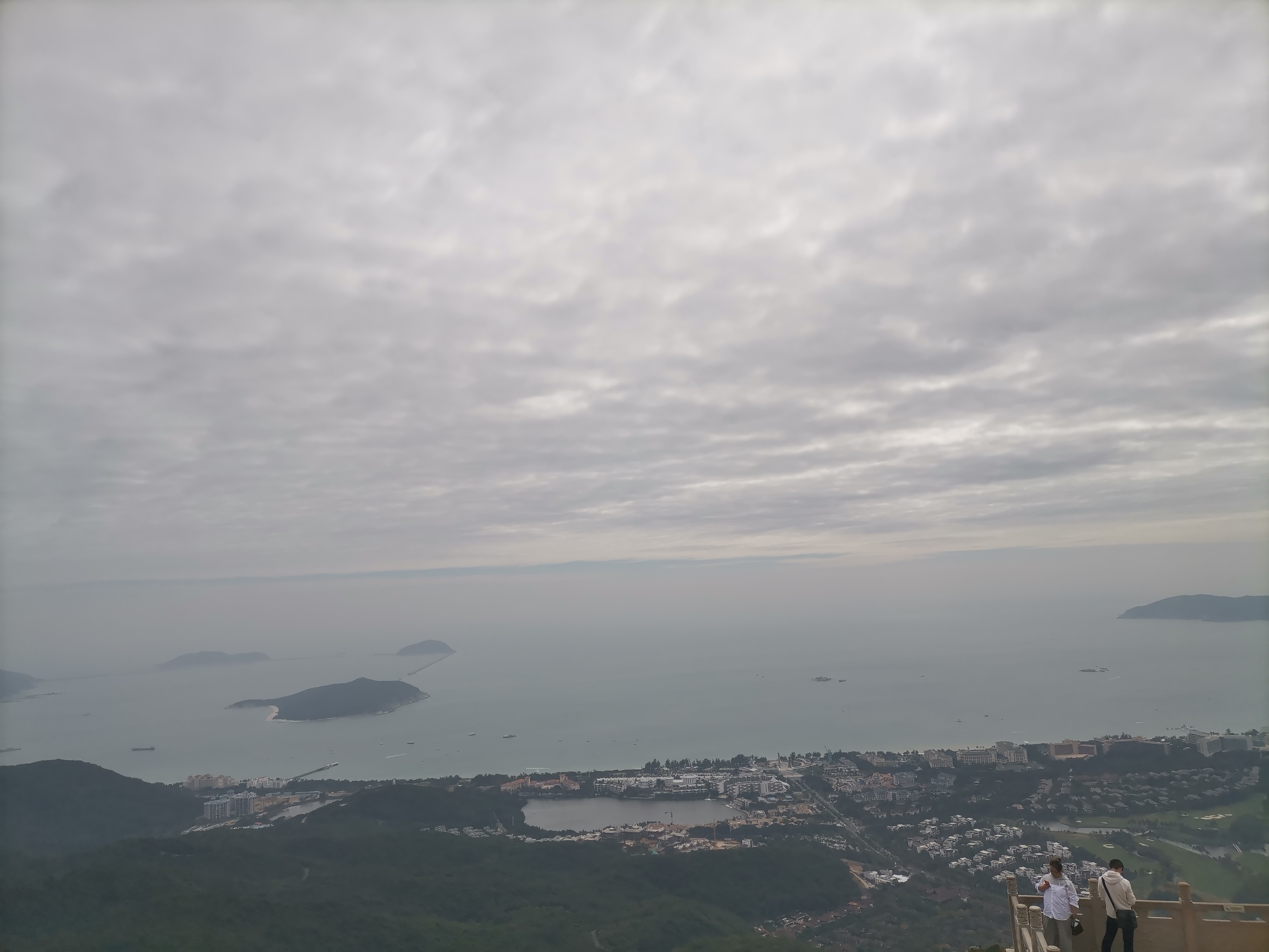 去了海南三亚,去完三亚热带森林公园可以逛哪里