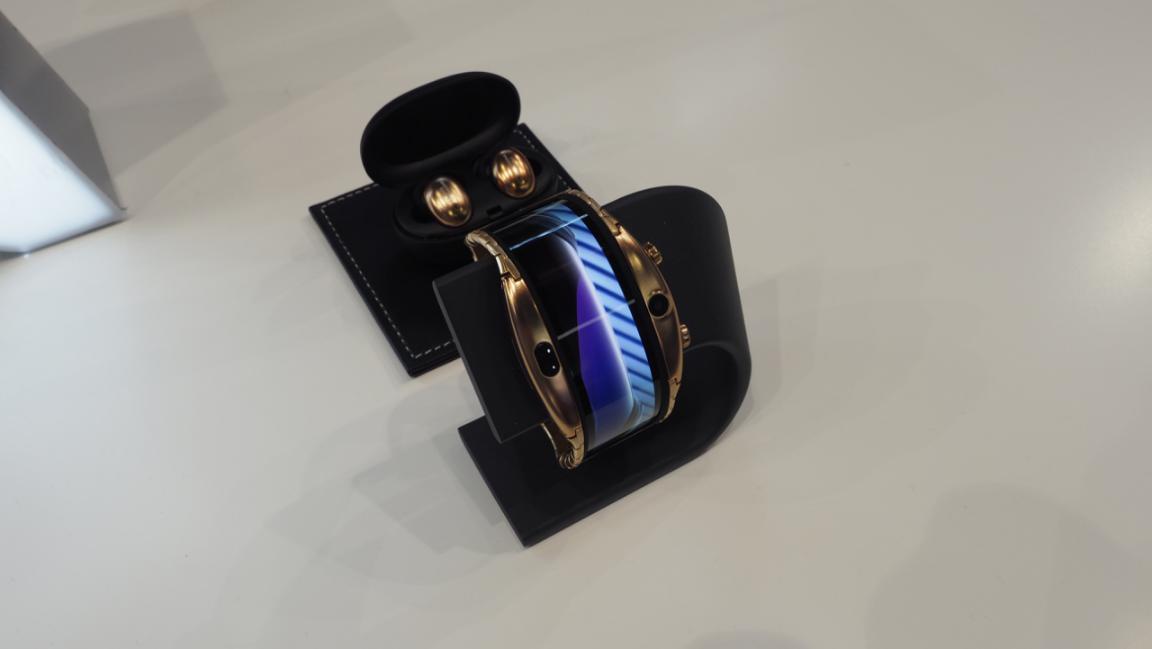 努比亚全球首款柔性屏,努比亚发布柔性屏手机