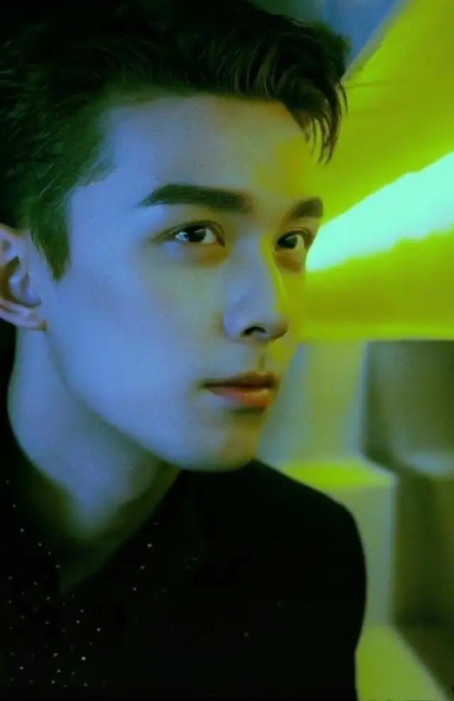 明星都用什么头像赵丽颖,明星照片关晓彤迪丽热巴