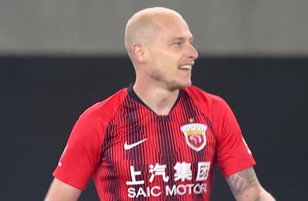 上海申花3比2逆转河北华夏,94分钟绝平点球大战