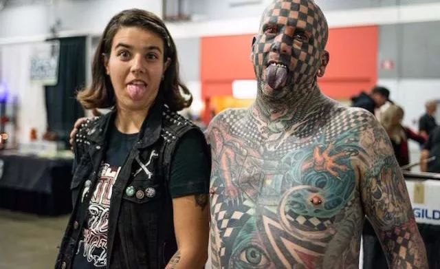 纹身后悔了怎么才能消除,半永久的纹身能去除干净吗