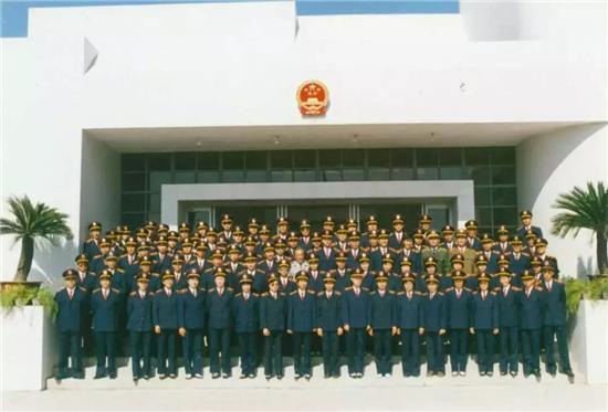 法院的制服是什么样,法院制服着装规定