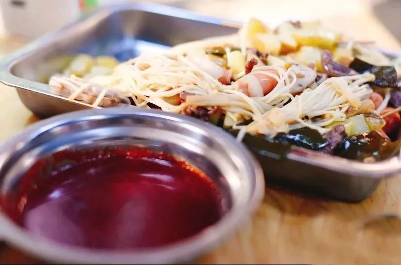 牛市口到望平坊,看成都地摊如何珍藏城市烟火气