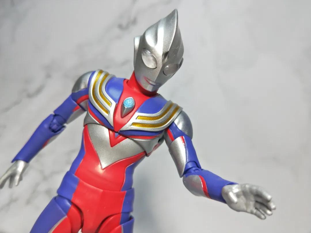 光的继承者图片,shf系列迪迦奥特曼开箱视频