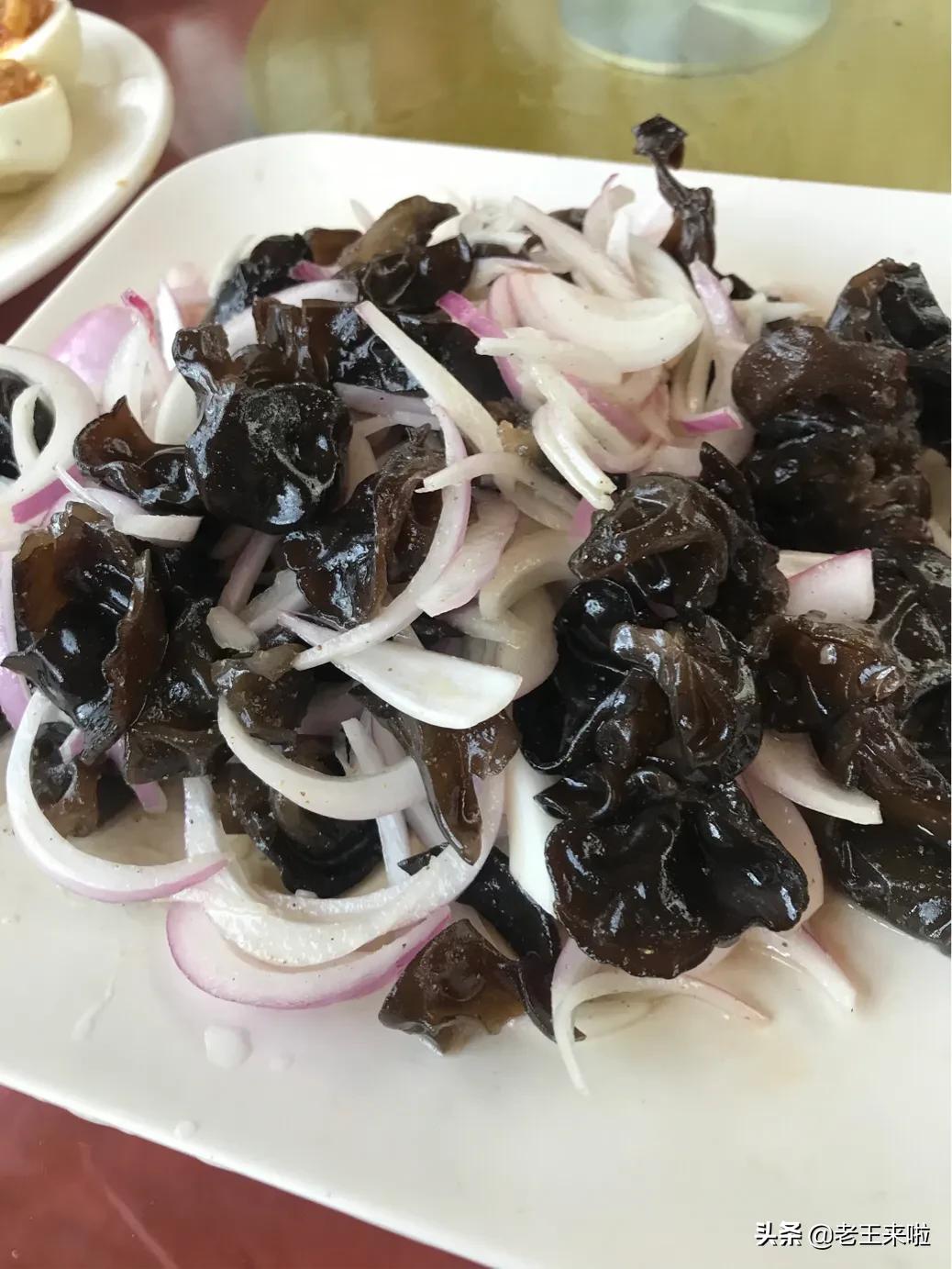 乡村农家乐红烧土鸡,棠张美食地锅鸡