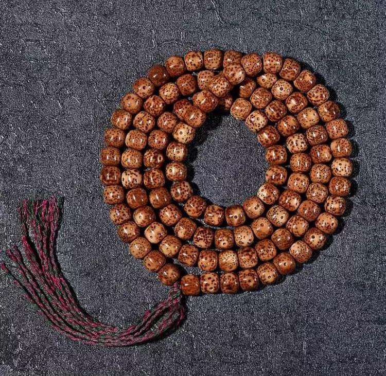 色差很严重的菩提有哪些,菩提最简单鉴别