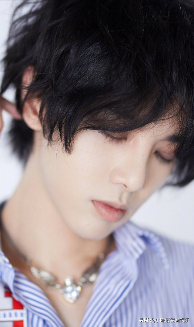 华晨宇哪首歌被称为火星弟弟,华晨宇火星弟弟是怎么来的