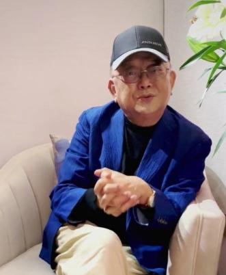 王刚讲彩礼五十万,王刚与三段婚姻的波澜