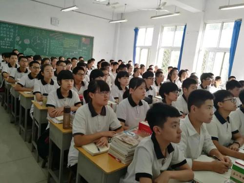 河北4所民办学校被责令整改,河北私立学校的利与弊