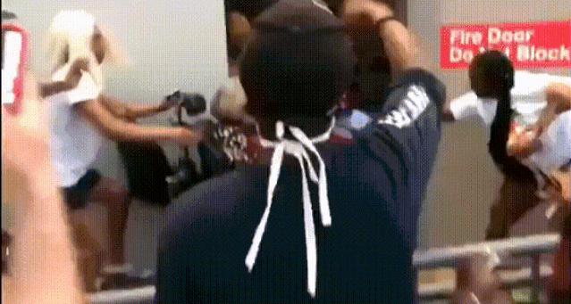 美国暴徒抢商店,美国暴徒抢劫