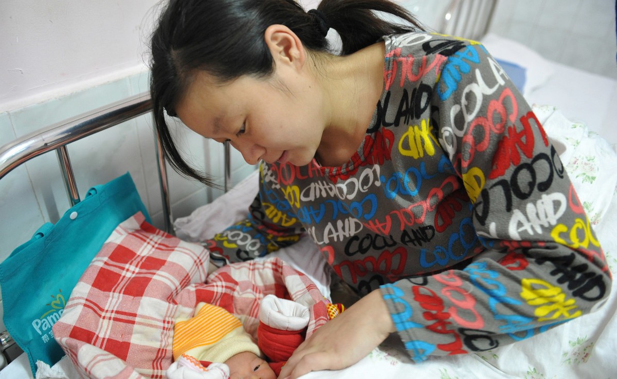 坐月子期间为什么不可以哭,为什么坐月子不能掉眼泪