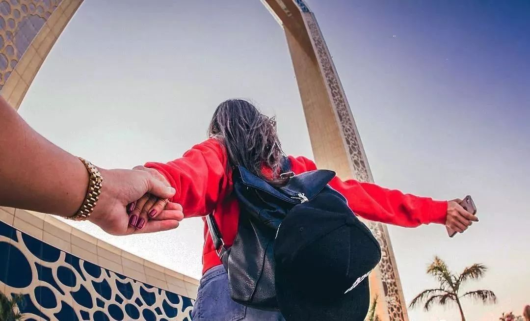 靠捡垃圾成为千亿富豪,靠捡垃圾成为千亿富翁合集