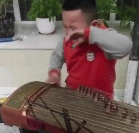 山海经中以乳为目以脐为口的怪物,山海经搞笑图片