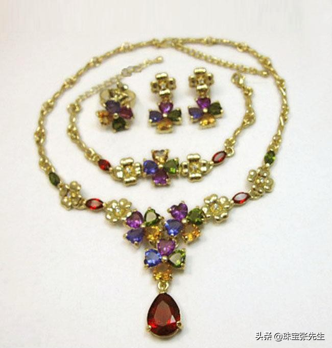 戴假货珠宝的危害,戴饰品过敏对身体有没有危害