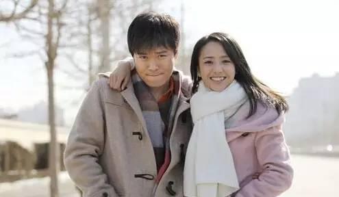 奇怪的佟丽娅：不惧长相被嘲，丈夫夜会门不闹，为何总被说自卑？