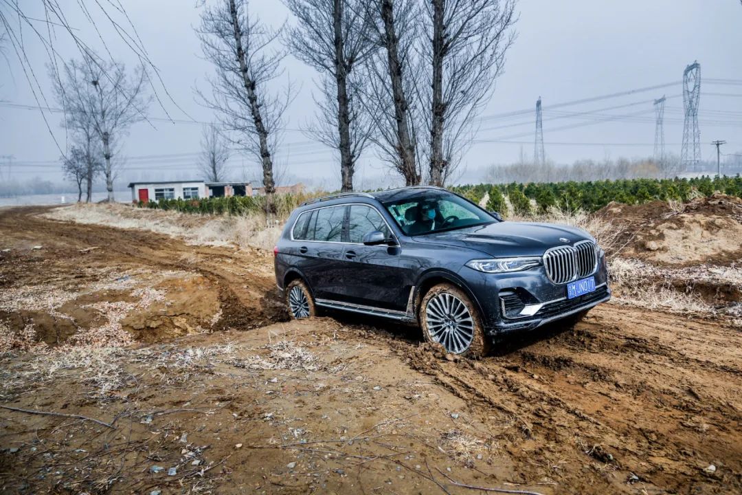 迈向奢华新高度全方位体验宝马X7