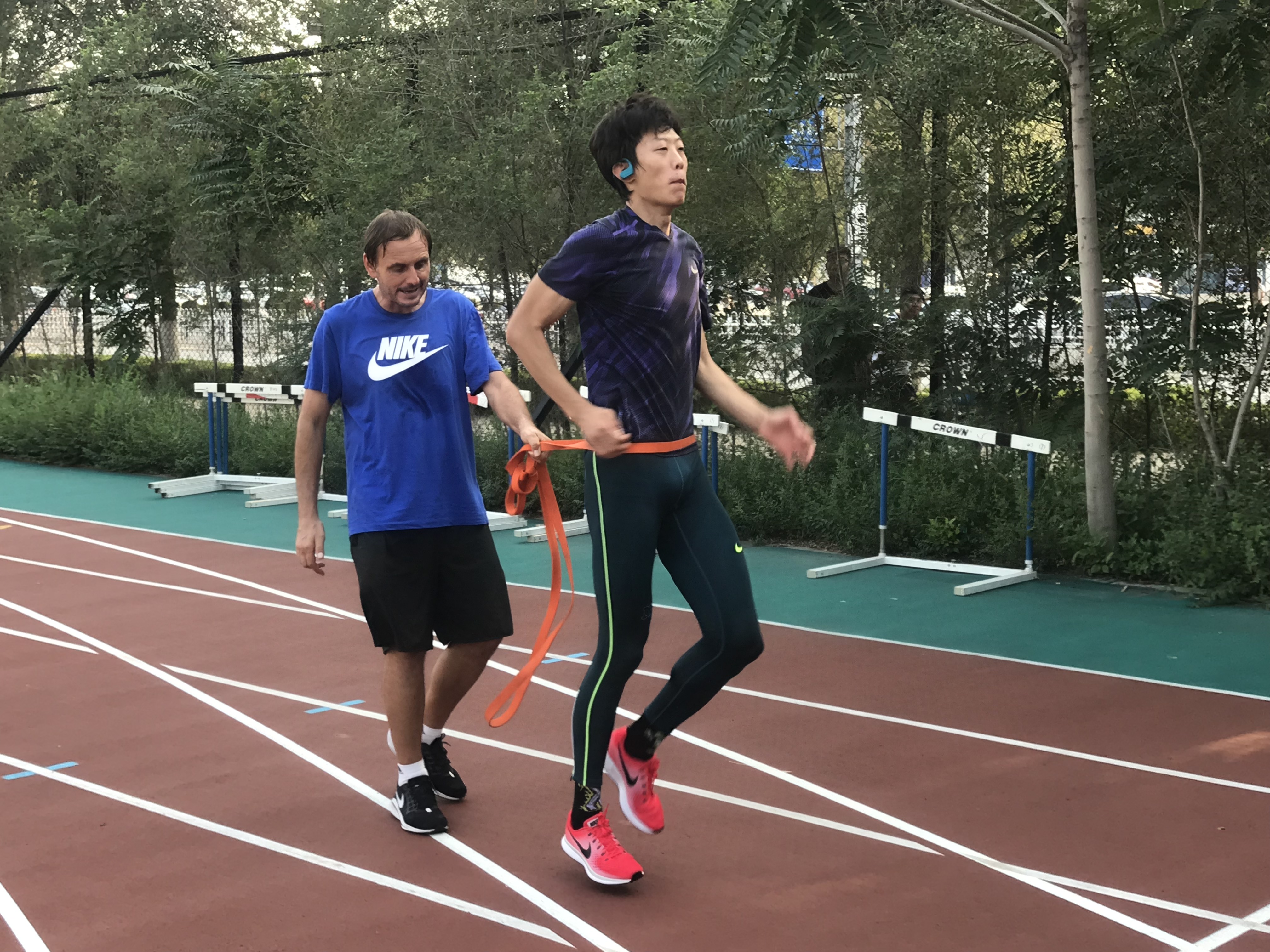 苏炳添十次破十秒的比赛图片,苏炳添第一次打破世界纪录