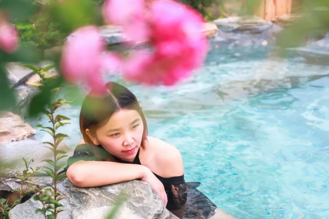 成都3-5天看雪泡温泉自驾游,成都周边泡温泉看雪景