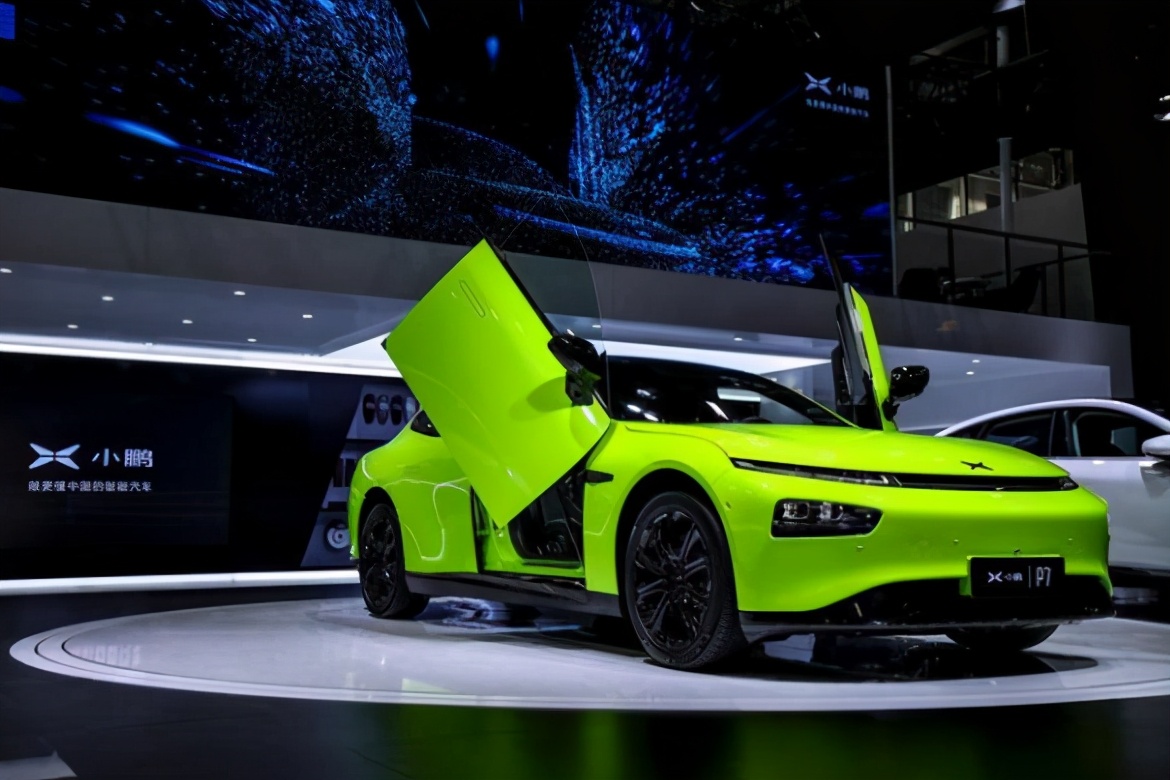 马斯克再怼小鹏汽车,特斯拉霸凌小鹏马斯克