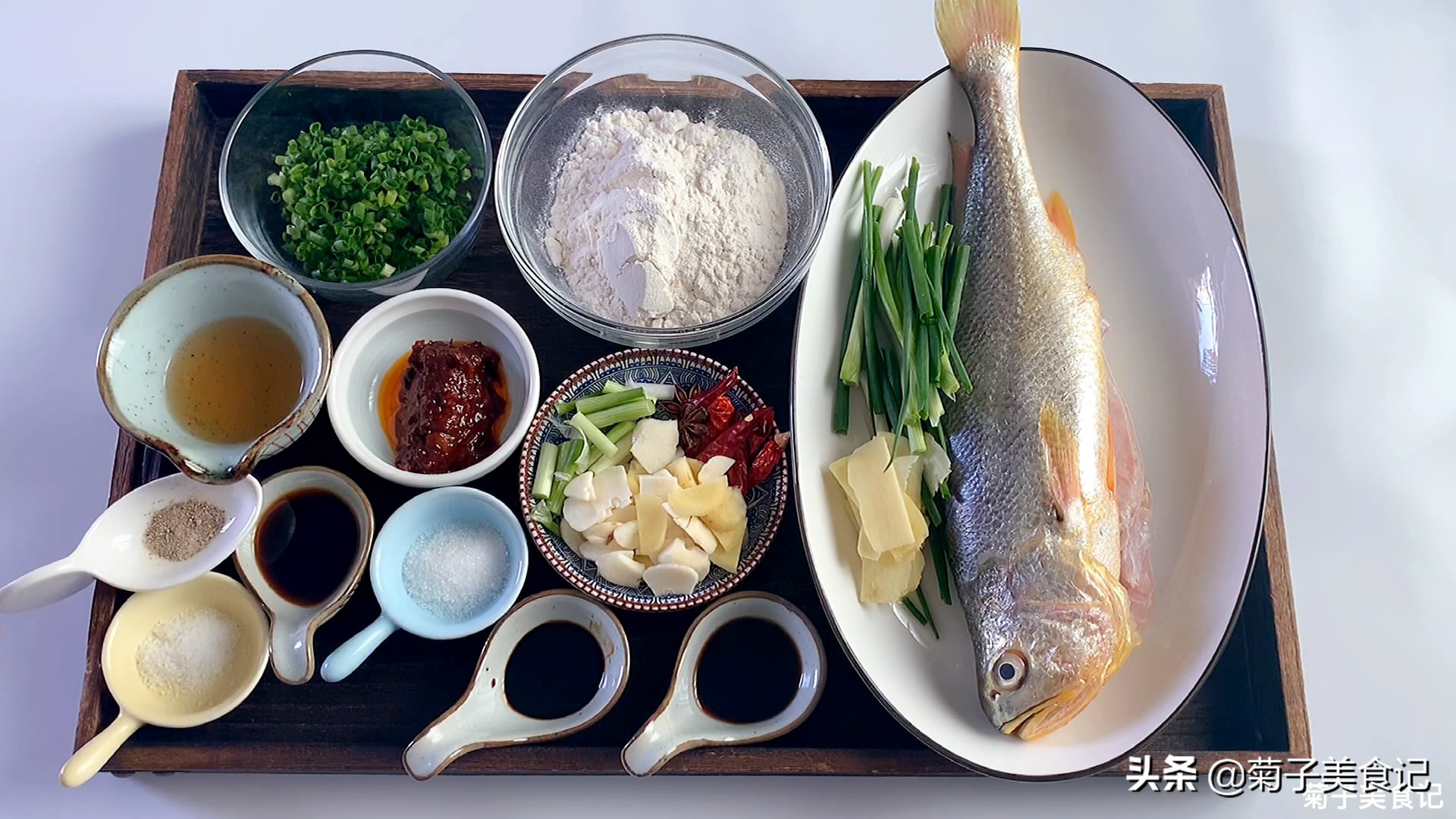 红烧鱼怎么炸才不会破皮,红烧鱼怎样煎鱼不粘锅不破皮