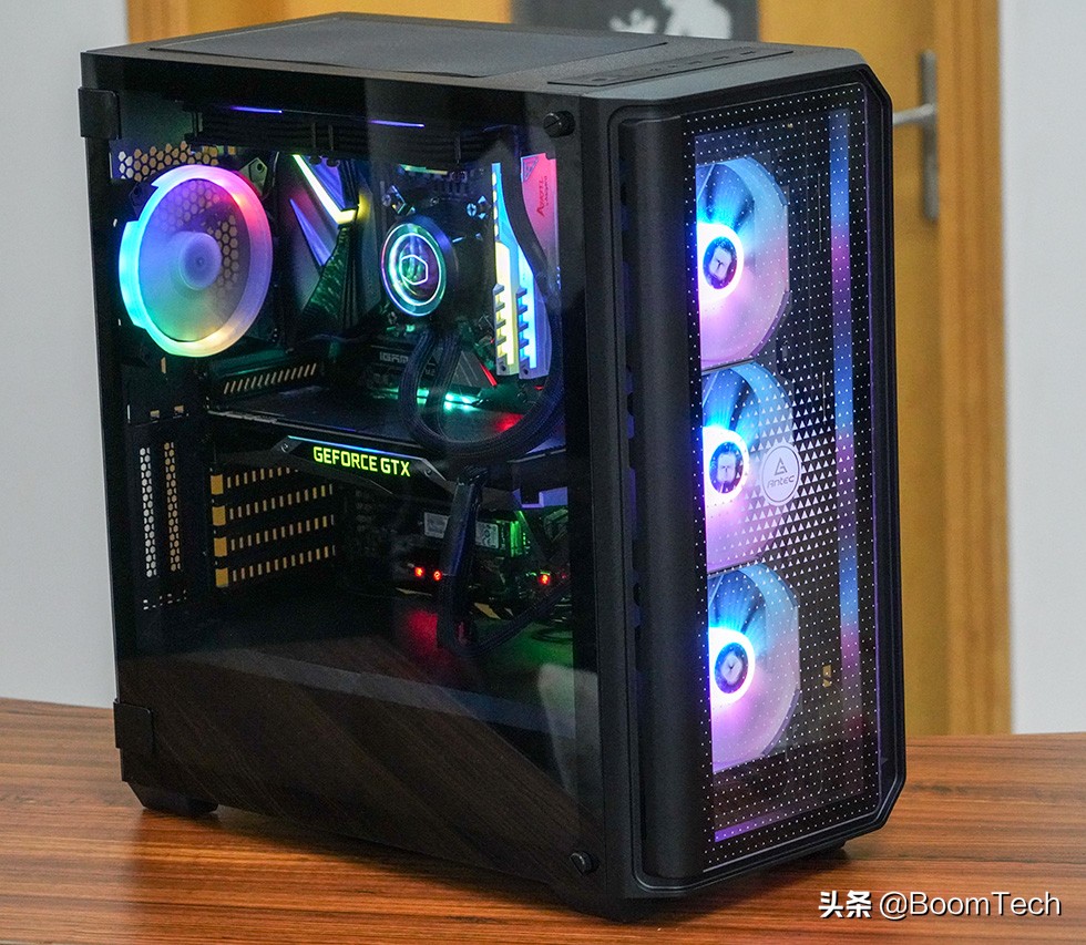 不对称设计点缀安钛克NX1000机箱体验