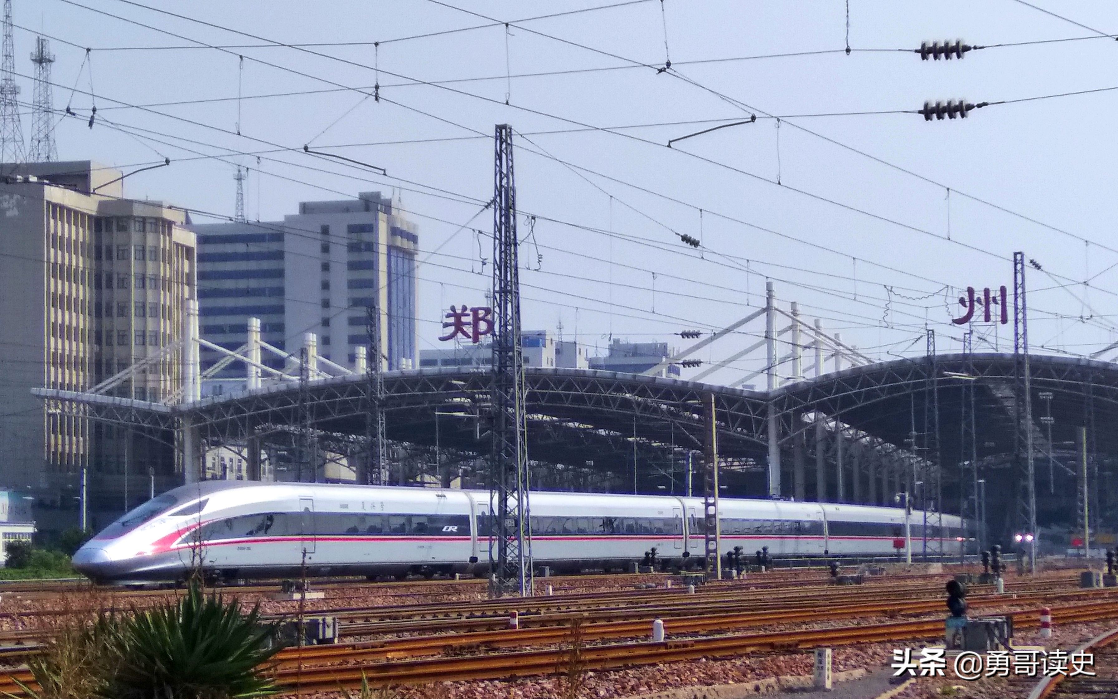 中国有两个火车站：火车直达所有省会城市，没有北京站