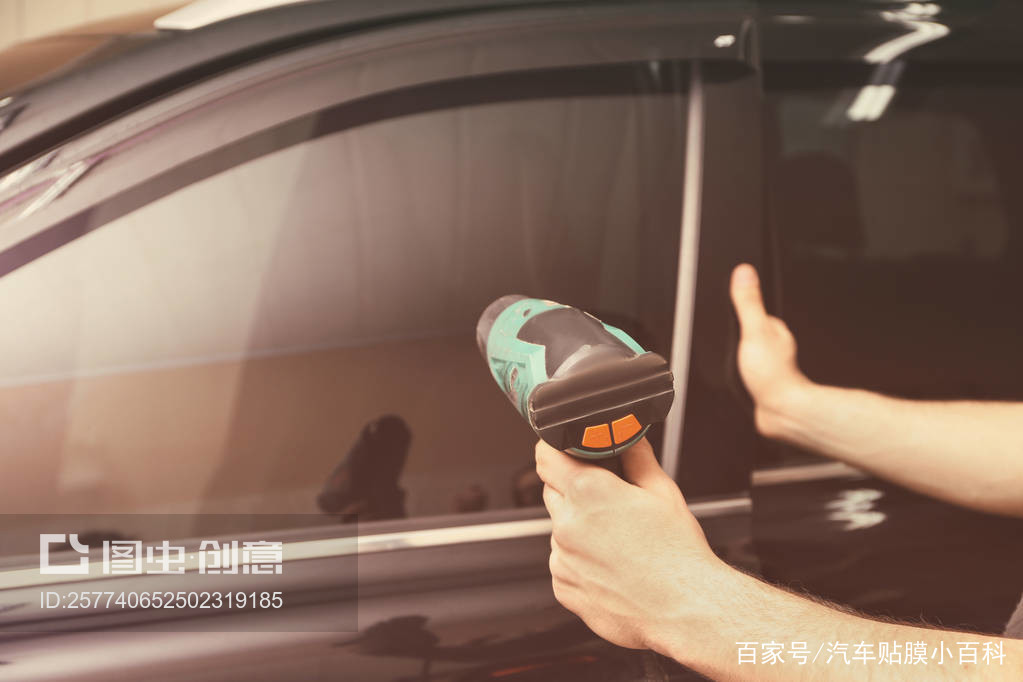 汽车贴膜后多少小时能开窗,奔驰汽车贴膜需要多久可以开窗