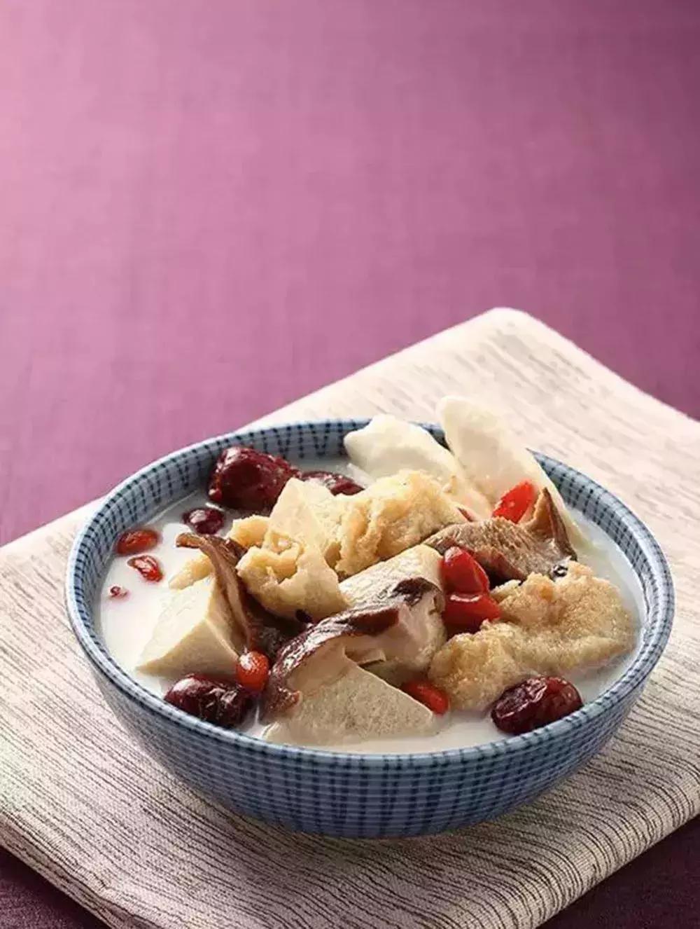 冬季养生食谱100道菜谱,冬季滋补又暖身的食物