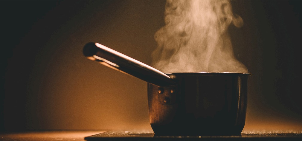 餐厅厨房油污臭味如何去除,去除厨房油烟异味的方法