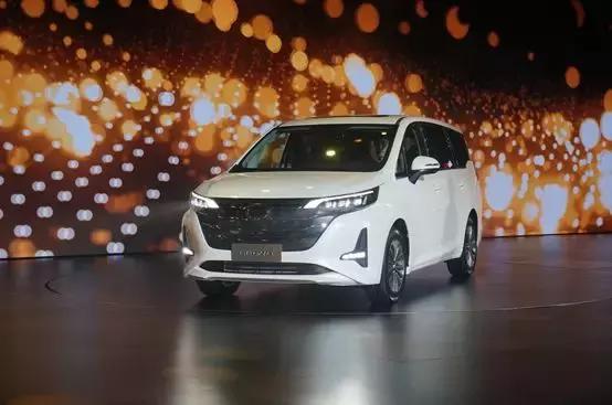 MPV的油耗很高？当我在高速开到油耗只有6.4L/100km，很多人质疑