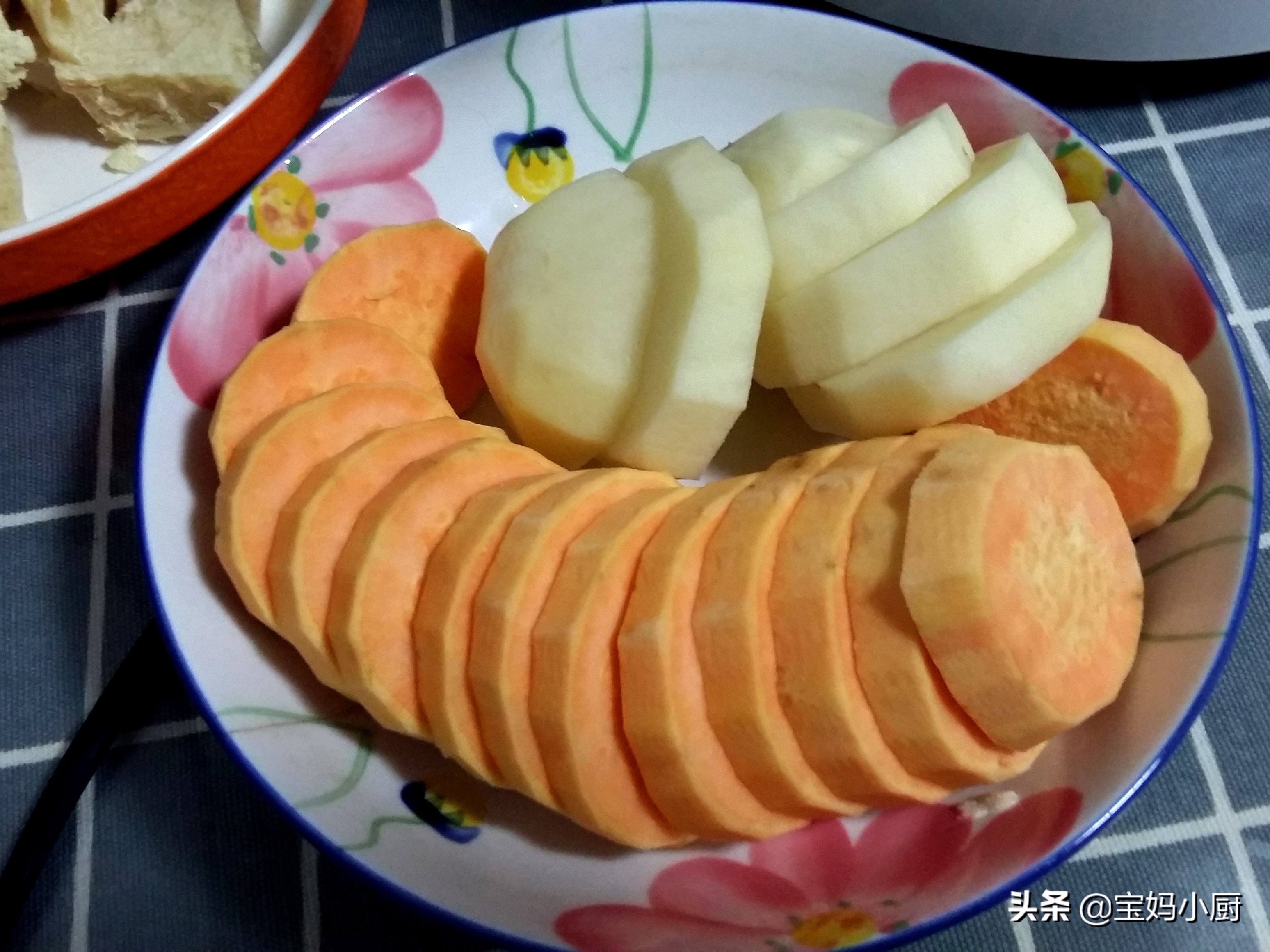 火锅自己在家怎么做好吃,自己在家做火锅推荐菜