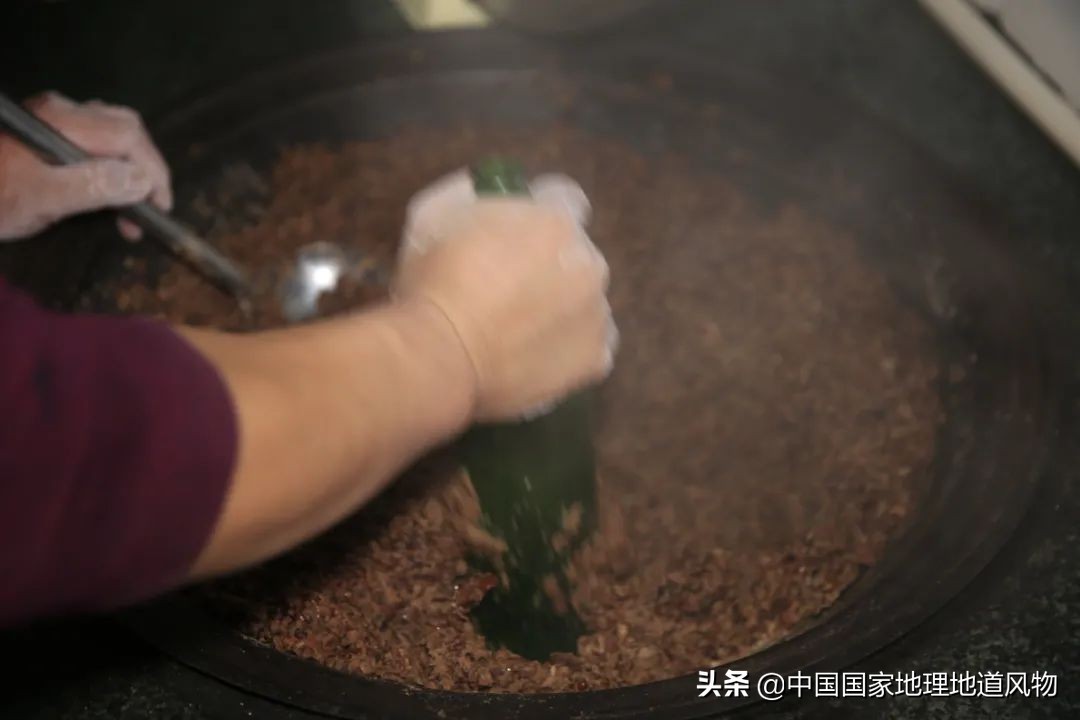 一个粘豆包，粘住了整个东三省