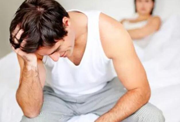 过了青春期男生还会长胡子吗,过了青春期男生还会长痘吗