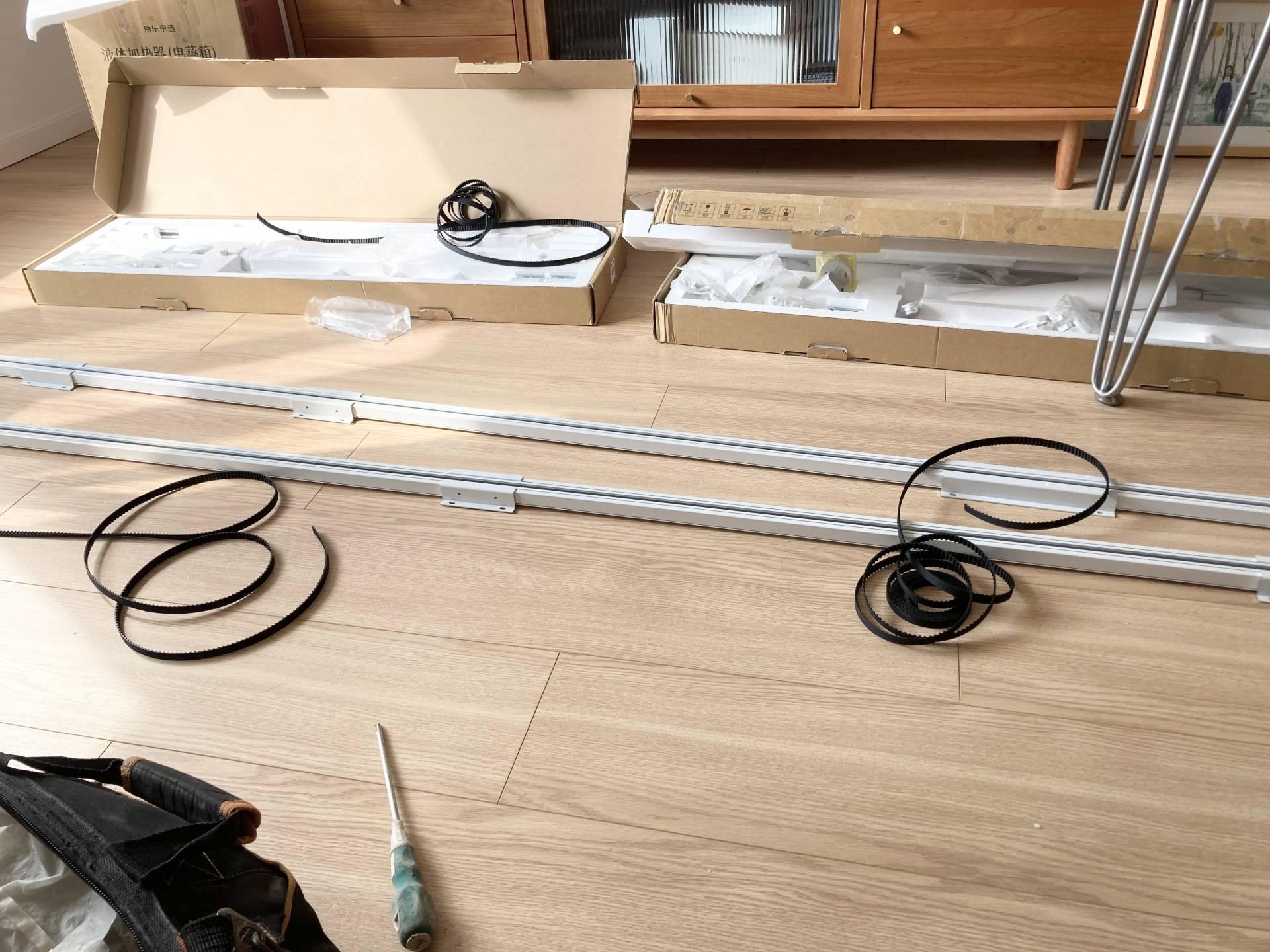 智能窗帘电动窗帘怎么安装,电动窗帘哪个步骤装最好