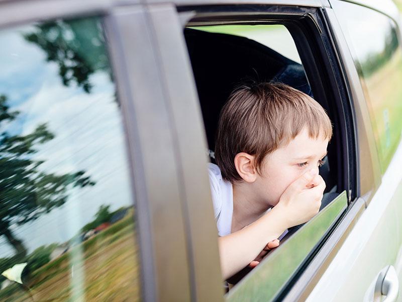宝宝晕车怎么缓解小妙招,宝宝晕车怎么办教你一招轻松解决