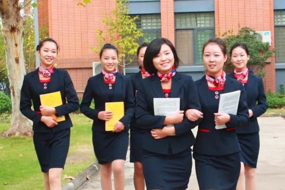 武汉外语外事职业学院出国,在武汉外语外事职业学院上学