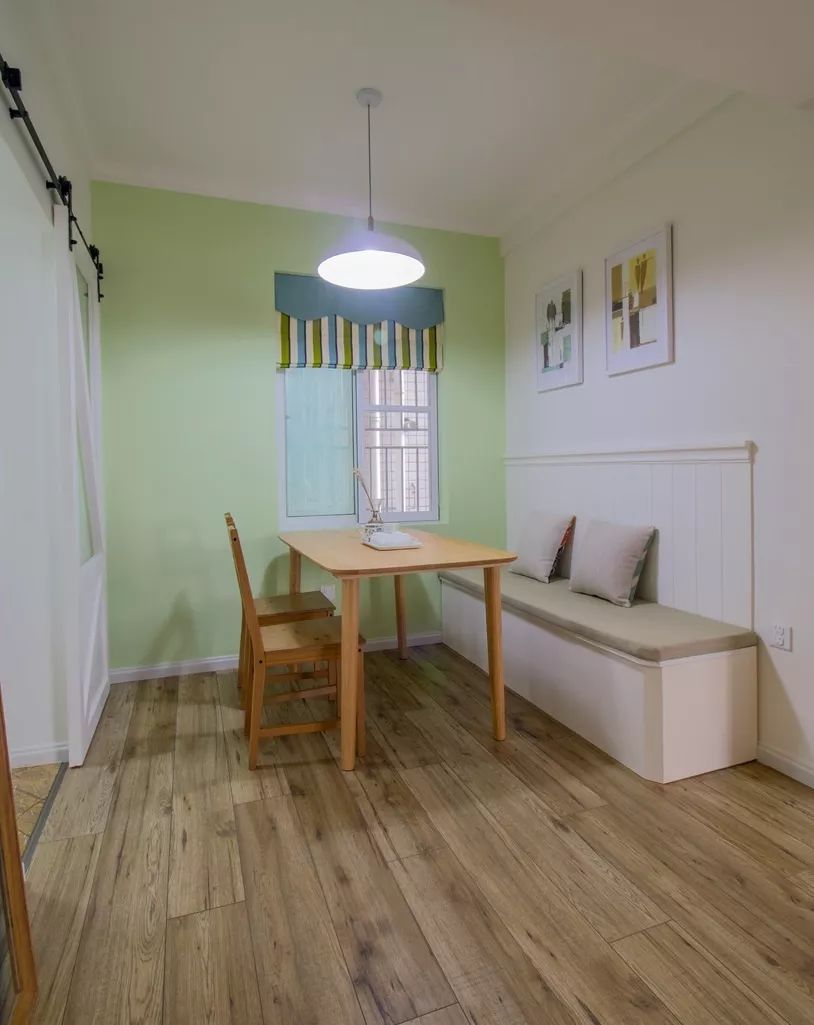 餐厅装卡座到底好不好,餐厅用什么卡座最合适