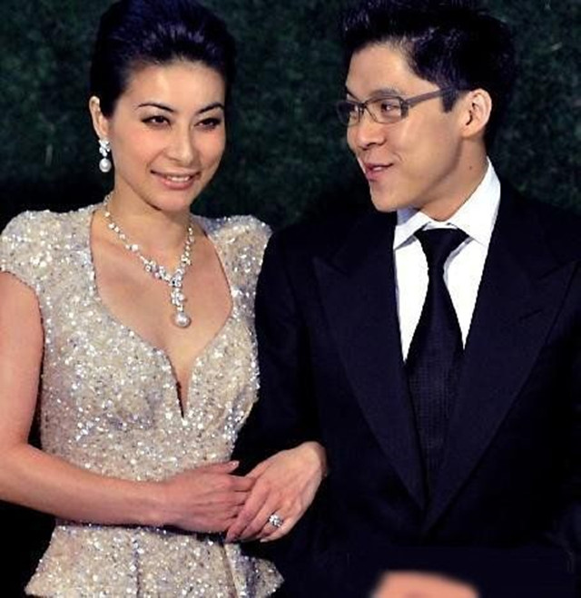 霍家在香港是顶级豪门吗,为什么香港顶级豪门是霍家