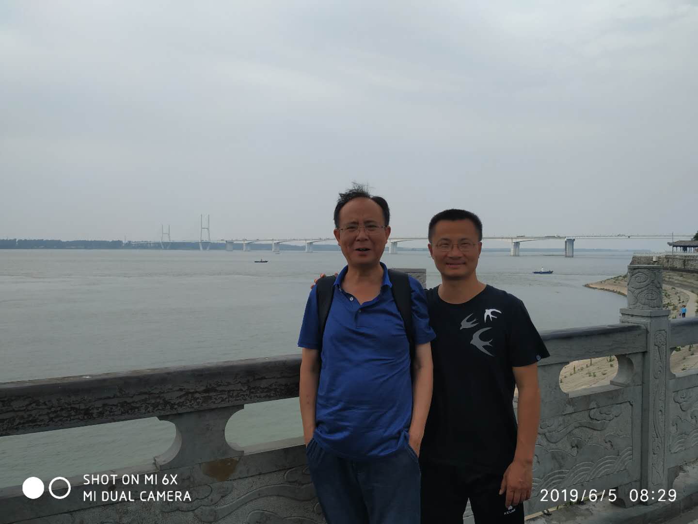 我舅舅的故事,我和舅舅的故事简短